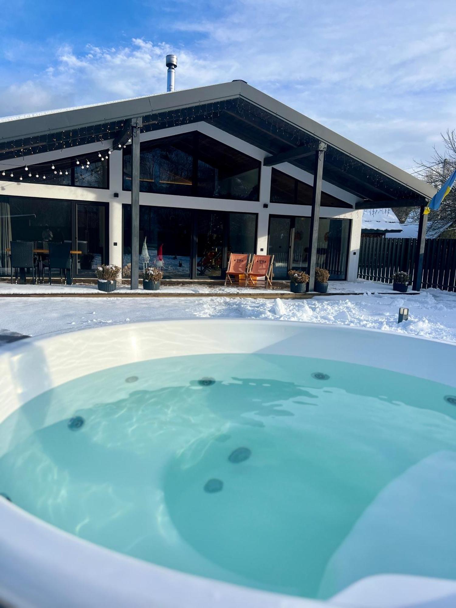 Boiko House - Котедж З Чаном-Джакузі スラブスク エクステリア 写真